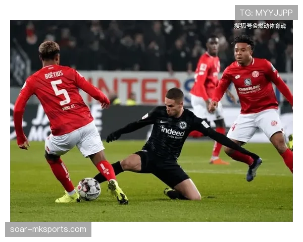 德甲转会窗口观察:引援策略初显,多队状态回暖成焦点 德甲转会窗口观察:引援策略初显,多队状态回暖成焦点