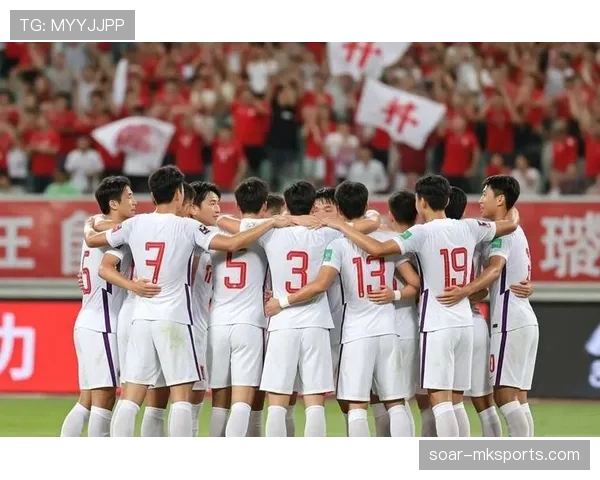 联赛快讯：精彩对决点燃球迷热情，观赛热潮持续升温