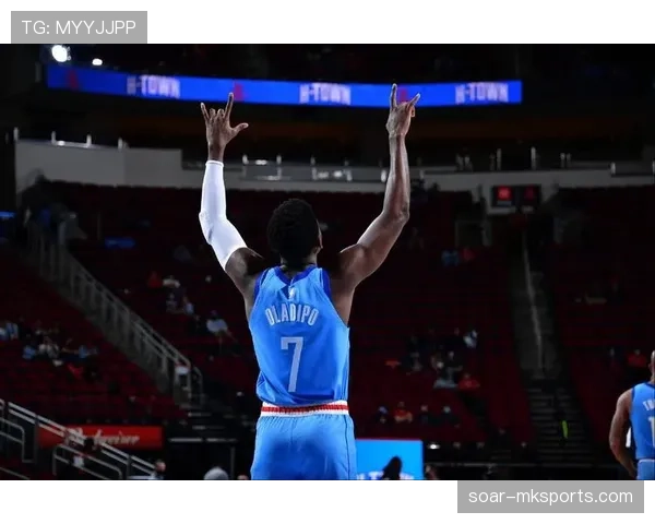 奥拉迪波突破效率提升显著，挡拆配合助火箭拉开比分差距